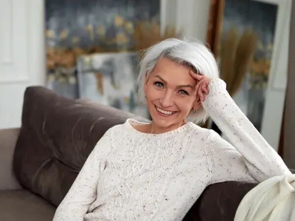 Les seniors et le style : la coiffure évolue aussi avec l’âge ! 👵👴💇‍♀️